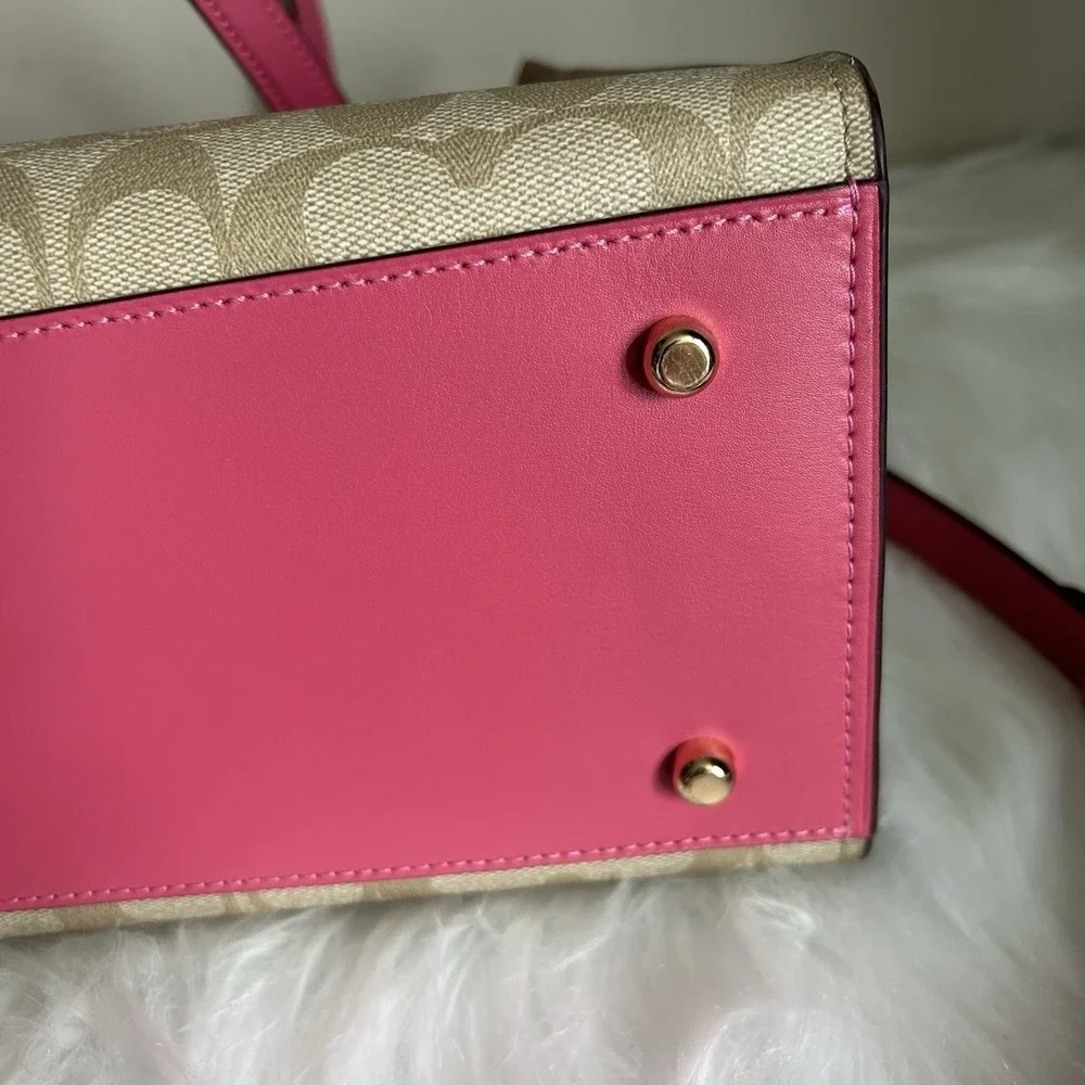 Coach Tatum Carryall 28 Khaki‎ Pink Signature Canvas Leather Bag Excellent